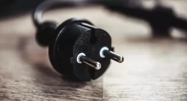 Mieszkańcy tych budynków spędzą poniedziałkowe przedpołudnie bez energii elektrycznej