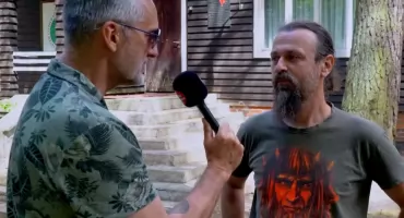 Zamiast betonu i styropianu wybierają glinę. Czy nadchodzi koniec ery cementu?