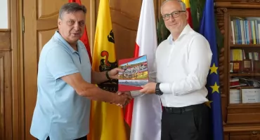 Człuchów ratuje średniowieczne mury przy Zamku Krzyżackim. Przetarg rozstrzygnięty!
