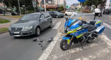 Wypadek w Chojnicach. 17-latka na hulajnodze wjechała prosto pod passata AKTUALIZACJA !!!